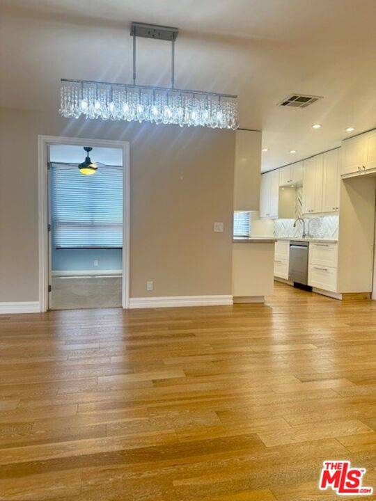 Playa Del Rey, CA 90293,8828 Pershing Dr #313