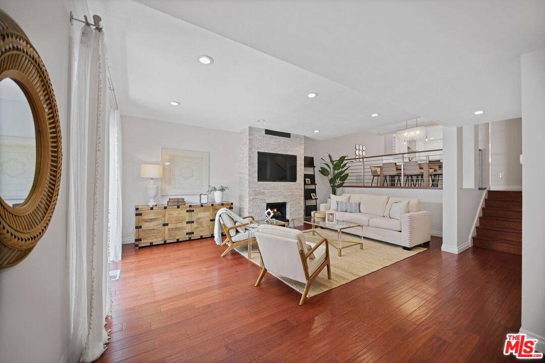 Marina Del Rey, CA 90292,4764 La Villa Marina #A