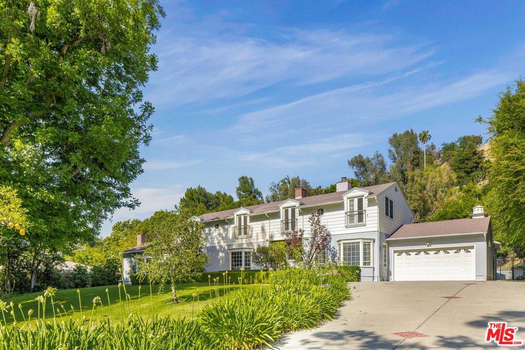 Sherman Oaks, CA 91423,3734 Longridge Ave