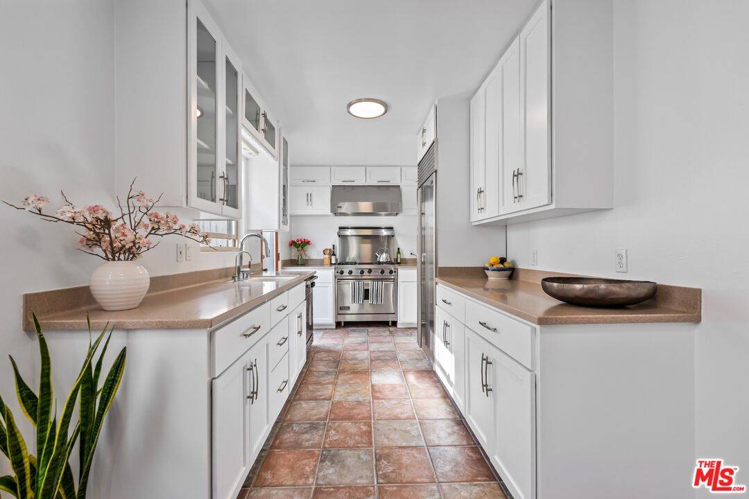 Venice, CA 90291,666 Marr St