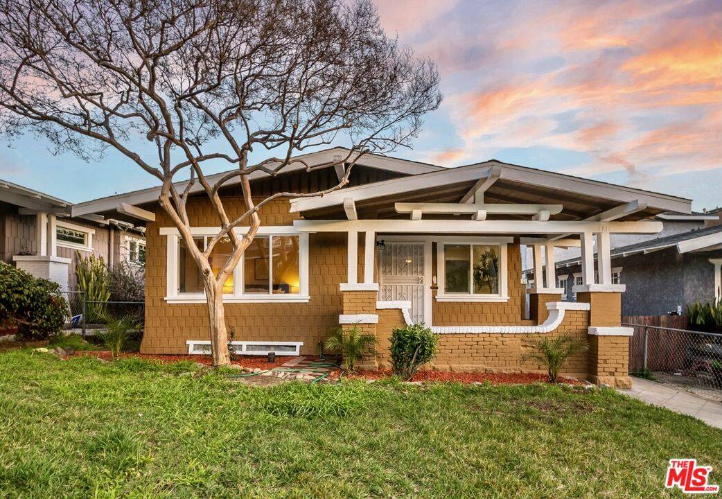 Los Angeles, CA 90065,2814 Idell St
