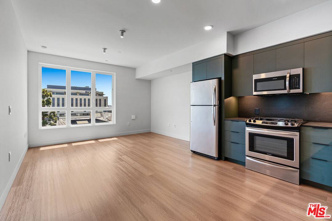 Culver City, CA 90232,10601 Washington Blvd #707