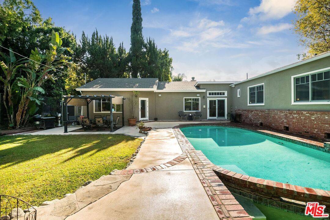 Studio City, CA 91602,4538 Lemp Ave
