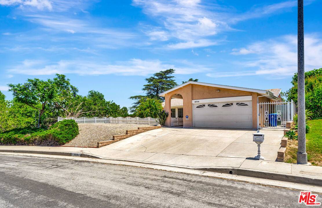 Porter Ranch, CA 91326,18716 Nau Ave