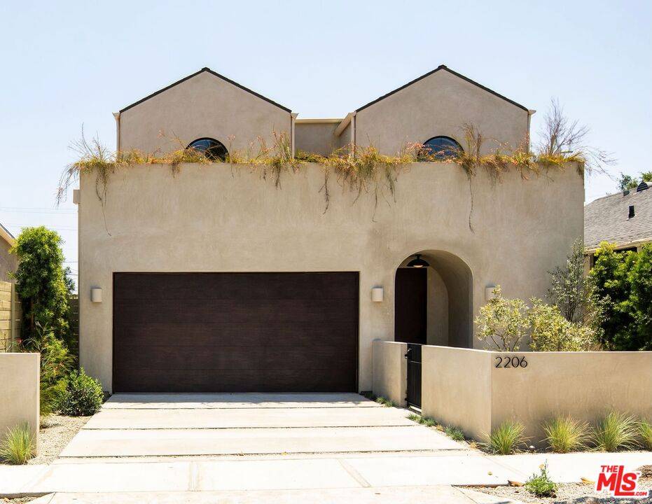 Los Angeles, CA 90031,2206 Duvall St