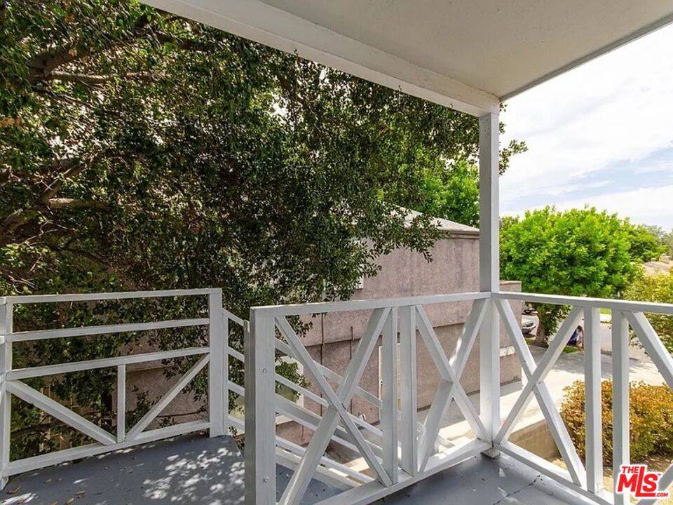 North Hollywood, CA 91601,11485 Cumpston St