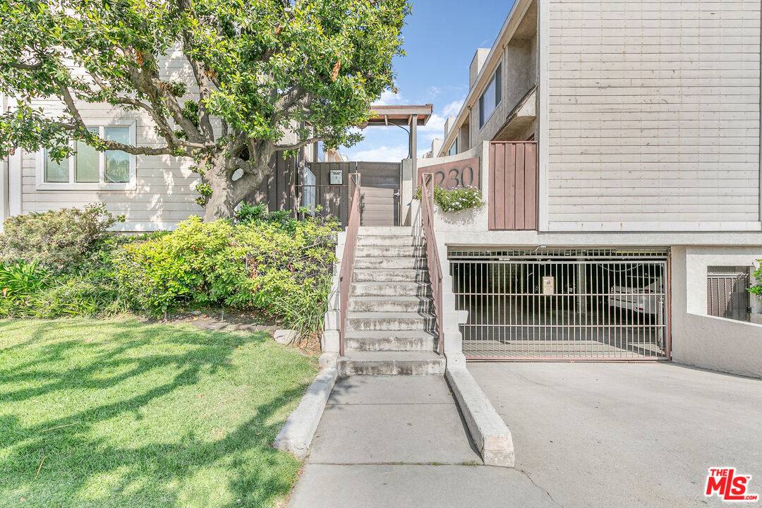 Studio City, CA 91604,4230 Whitsett Ave #8