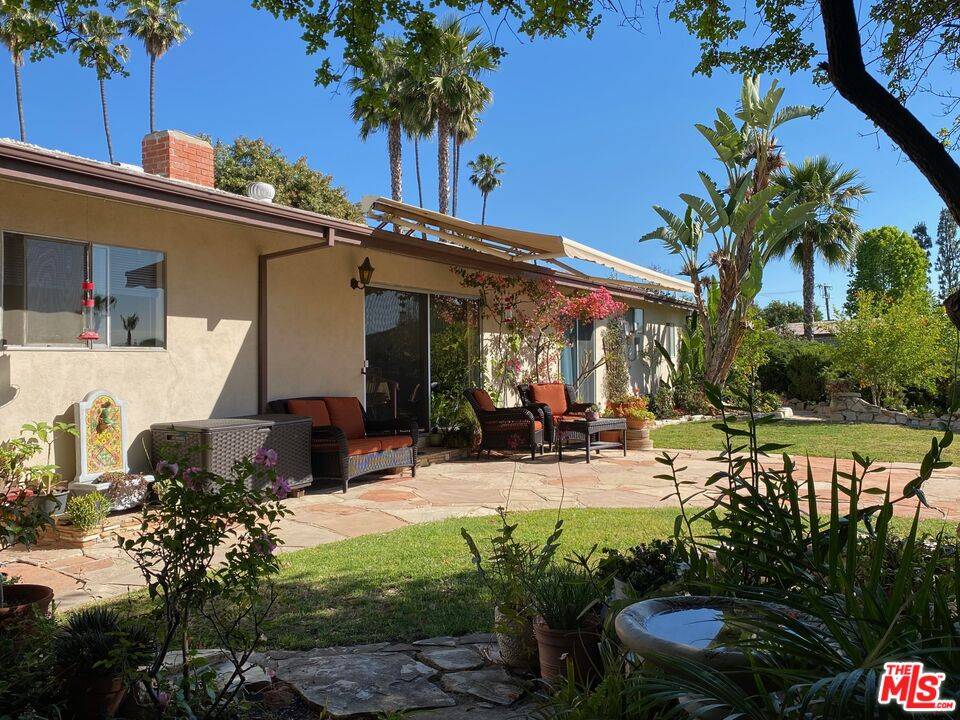 Encino, CA 91436,16840 Oak View Dr