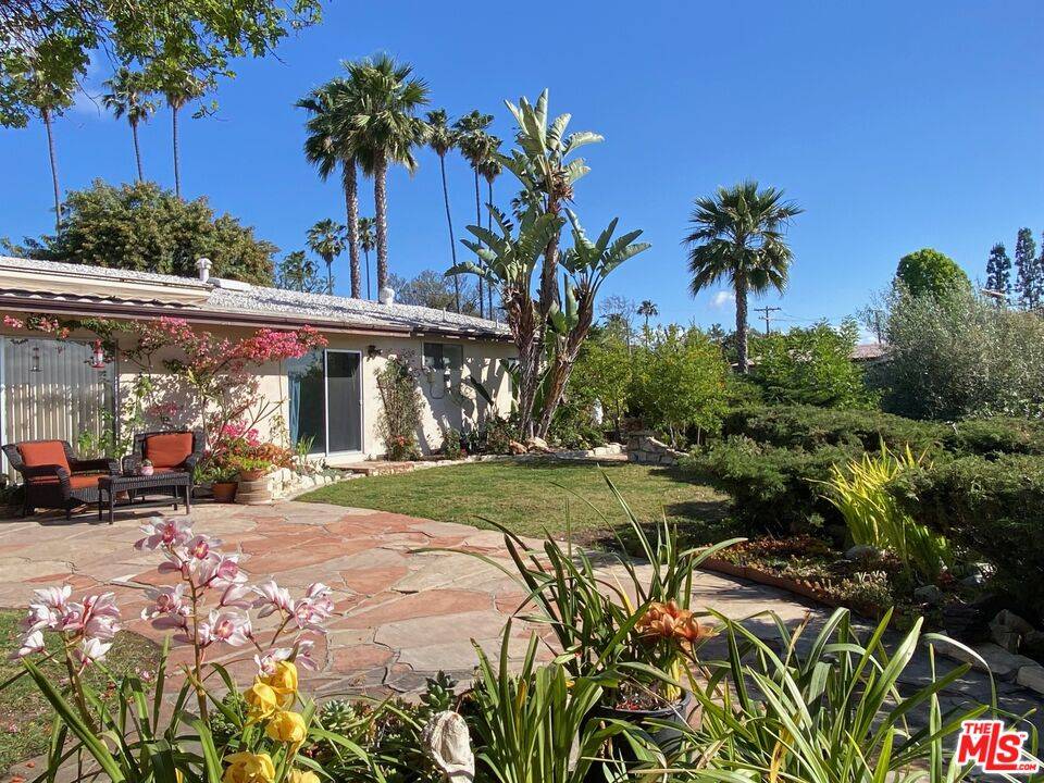 Encino, CA 91436,16840 Oak View Dr