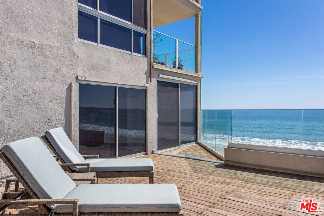 Malibu, CA 90265,22548 PACIFIC COAST HWY #100