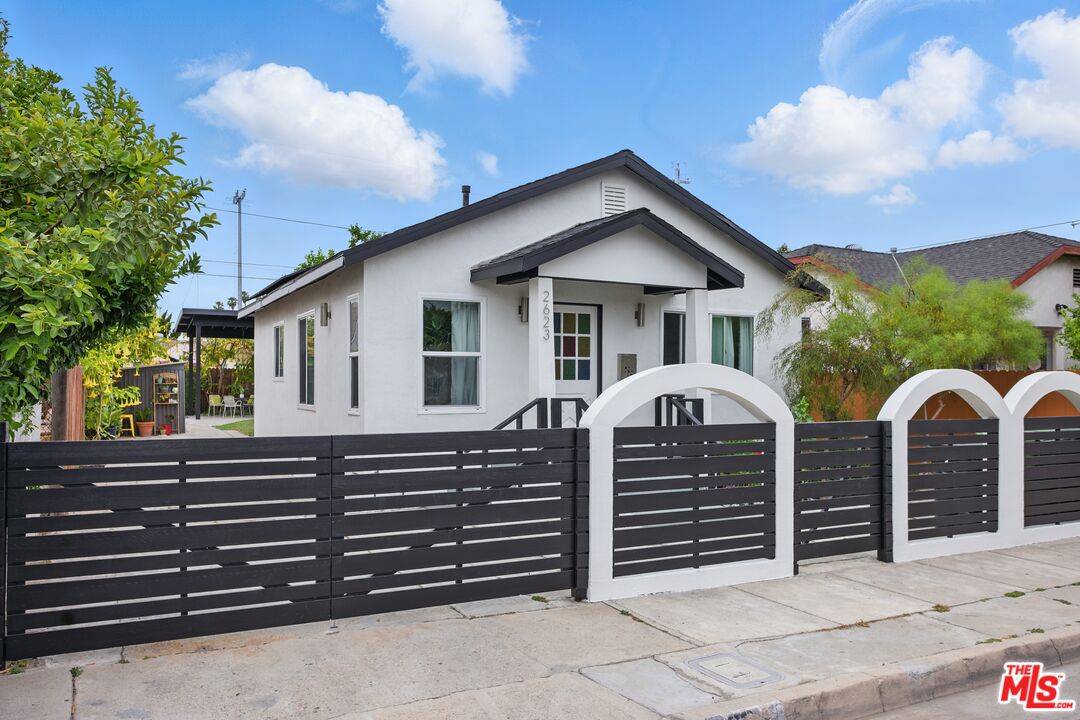 Los Angeles, CA 90065,2623 Merced St