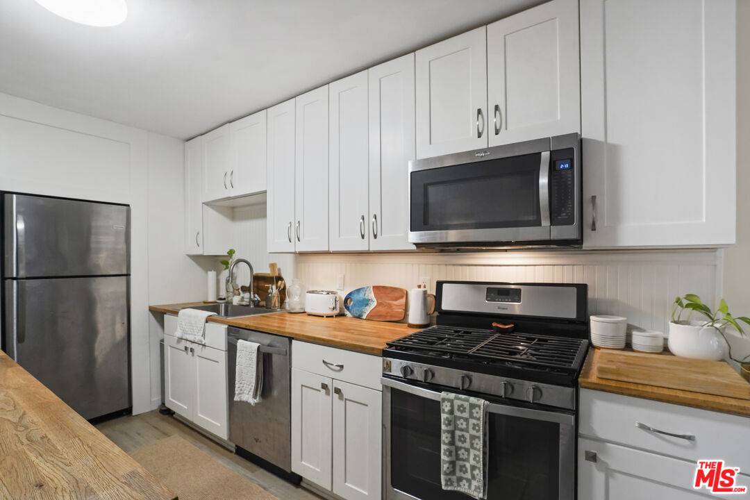 Malibu, CA 90265,6472 Cavalleri Rd