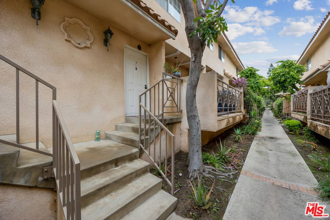 Sylmar, CA 91342,14365 Foothill Blvd #7