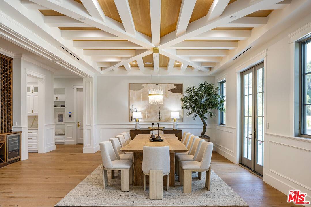 Encino, CA 91316,5133 Louise Ave