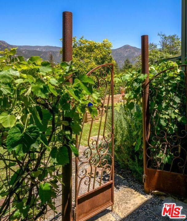 Santa Barbara, CA 93108,535 Barker Pass Rd