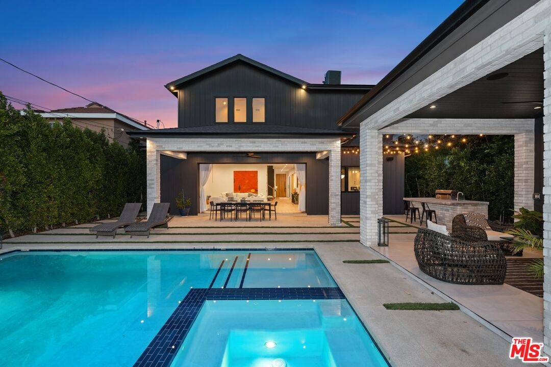 Encino, CA 91436,4937 Rubio Ave