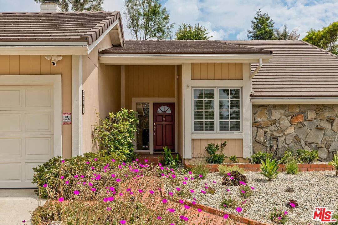 Pacific Palisades, CA 90272,17181 Avenida De La Herradura