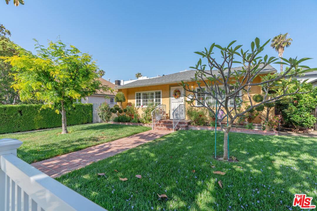 Sherman Oaks, CA 91423,4436 Stansbury Ave