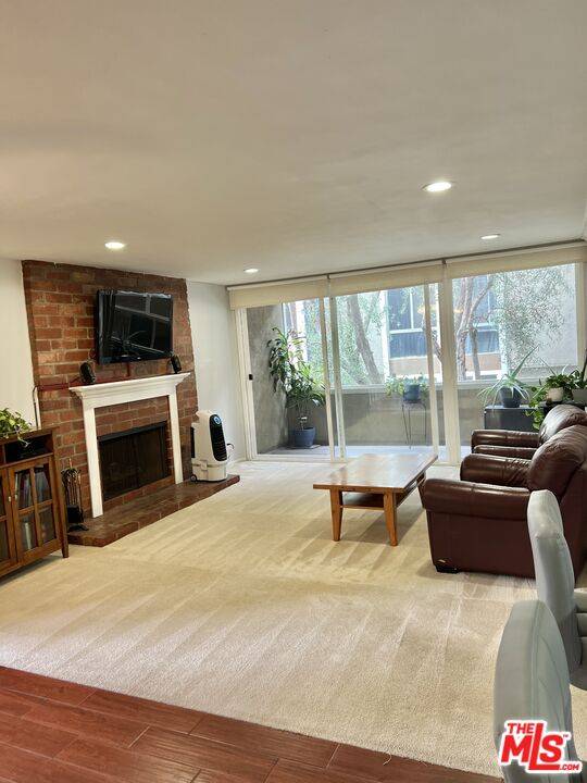 Culver City, CA 90230,6305 Green Valley Cir #203