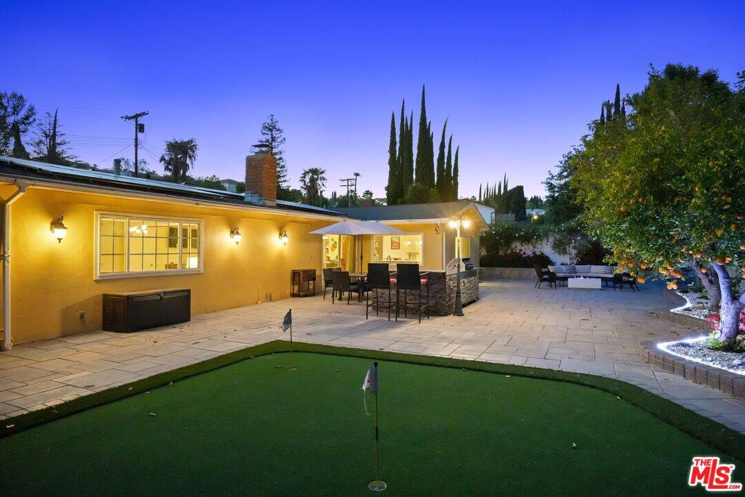 West Hills, CA 91307,7152 Pomelo Dr