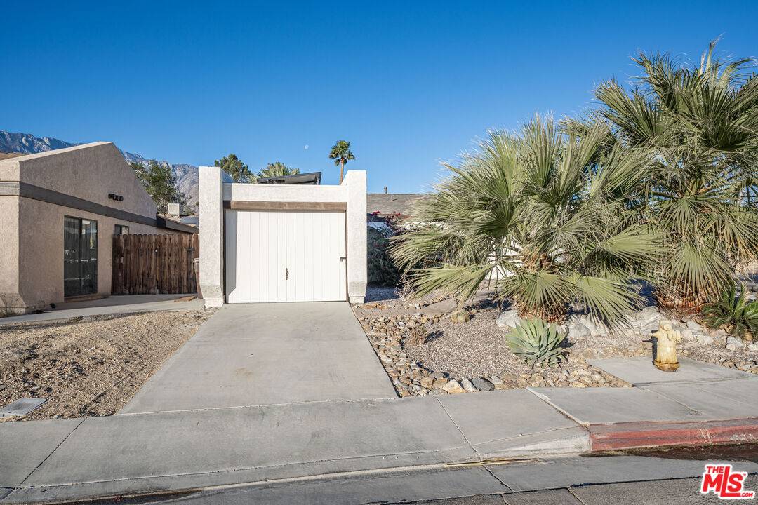 Palm Springs, CA 92262,3293 N Mica Dr