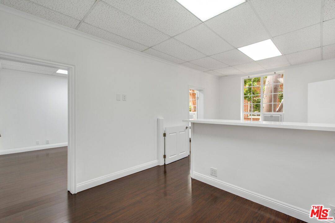 Beverly Hills, CA 90212,9730 Wilshire Blvd #202