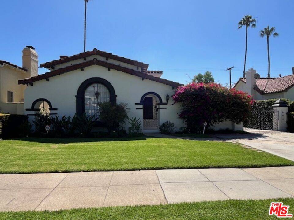 Beverly Hills, CA 90211,168 N DOHENY DR