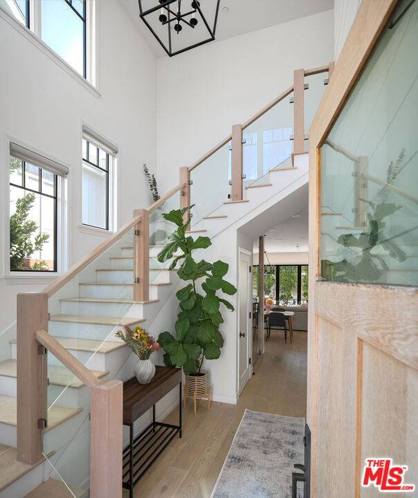 Venice, CA 90291,1086 Marco Pl
