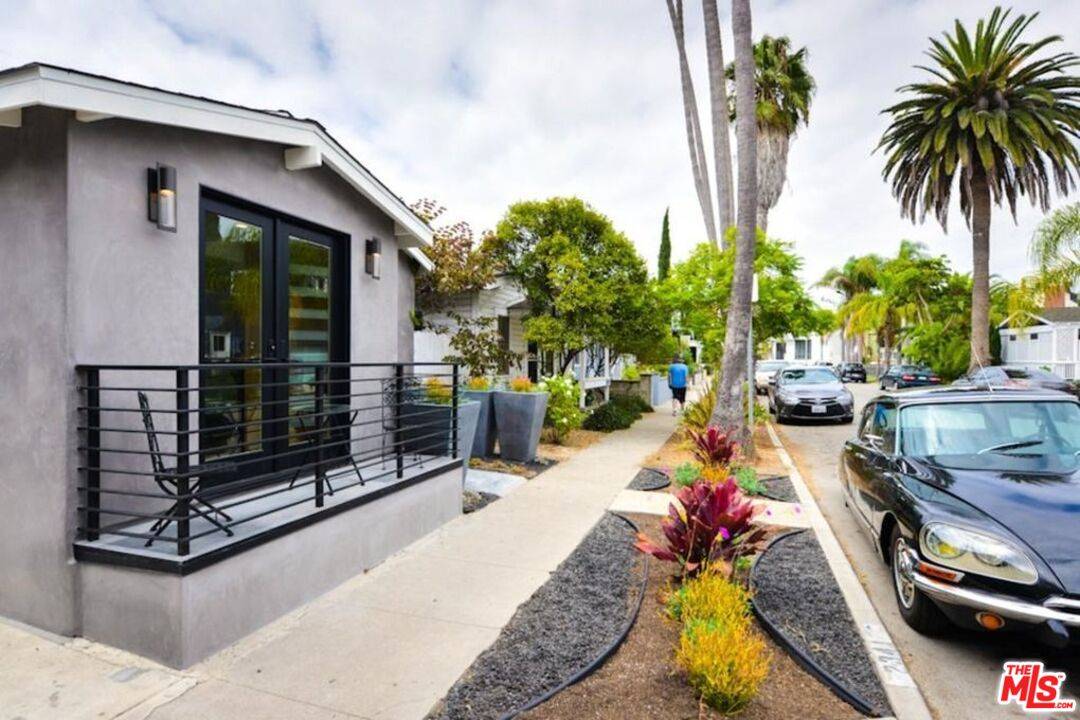 Venice, CA 90291,2341 Beach Ave