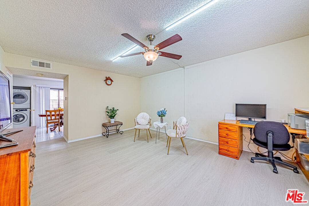 Cypress, CA 90630,8793 Moody St #7