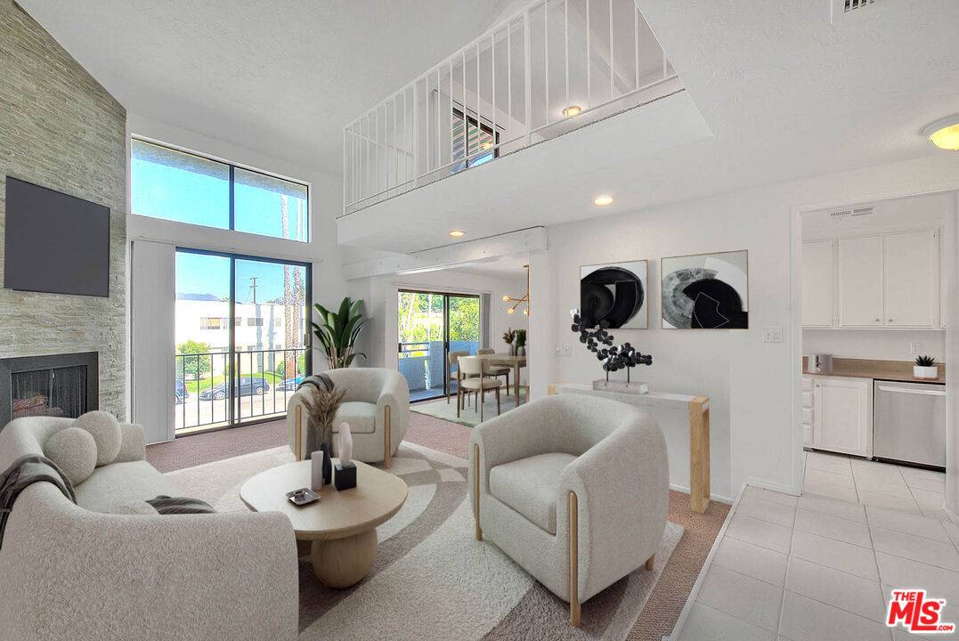 Studio City, CA 91604,4311 Colfax Ave #215