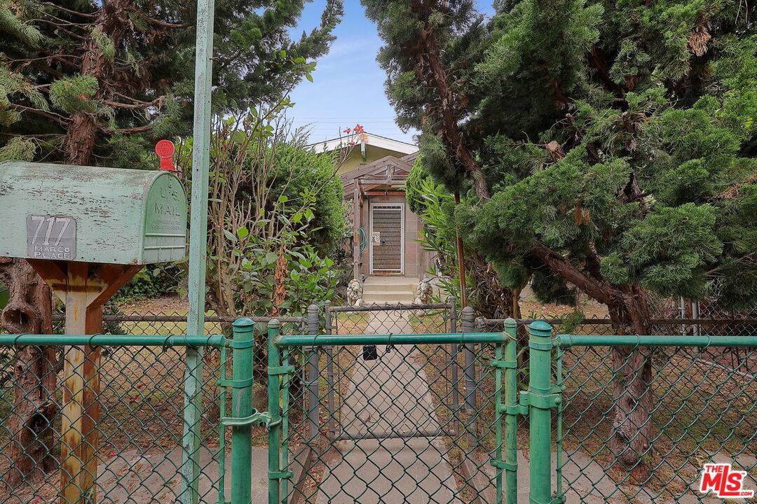 Venice, CA 90291,717 Marco Pl