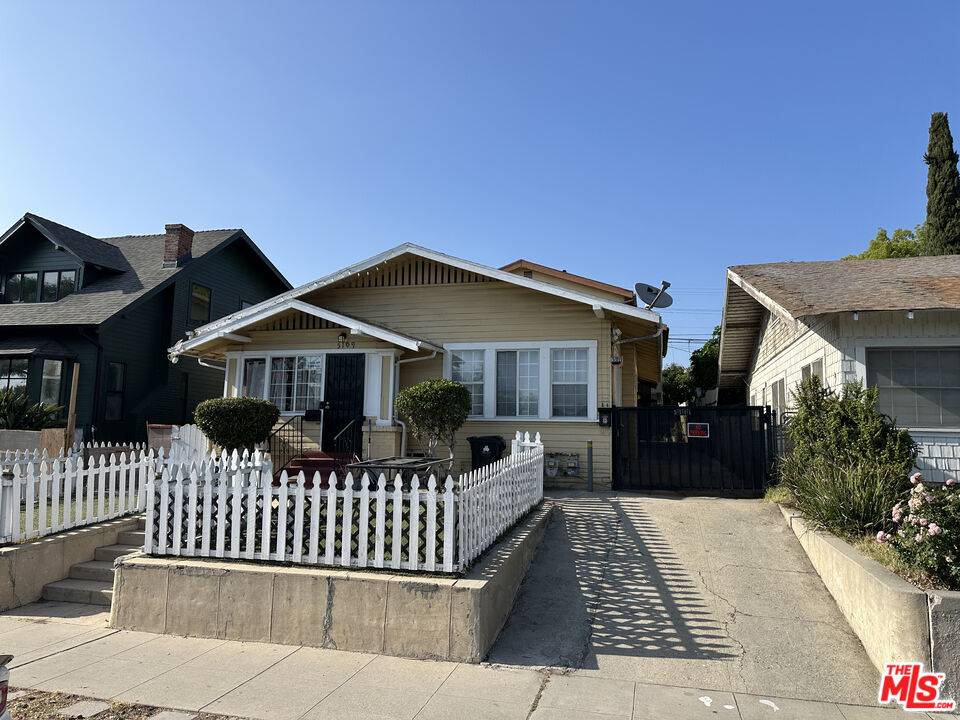Los Angeles, CA 90042,5111 Meridian St