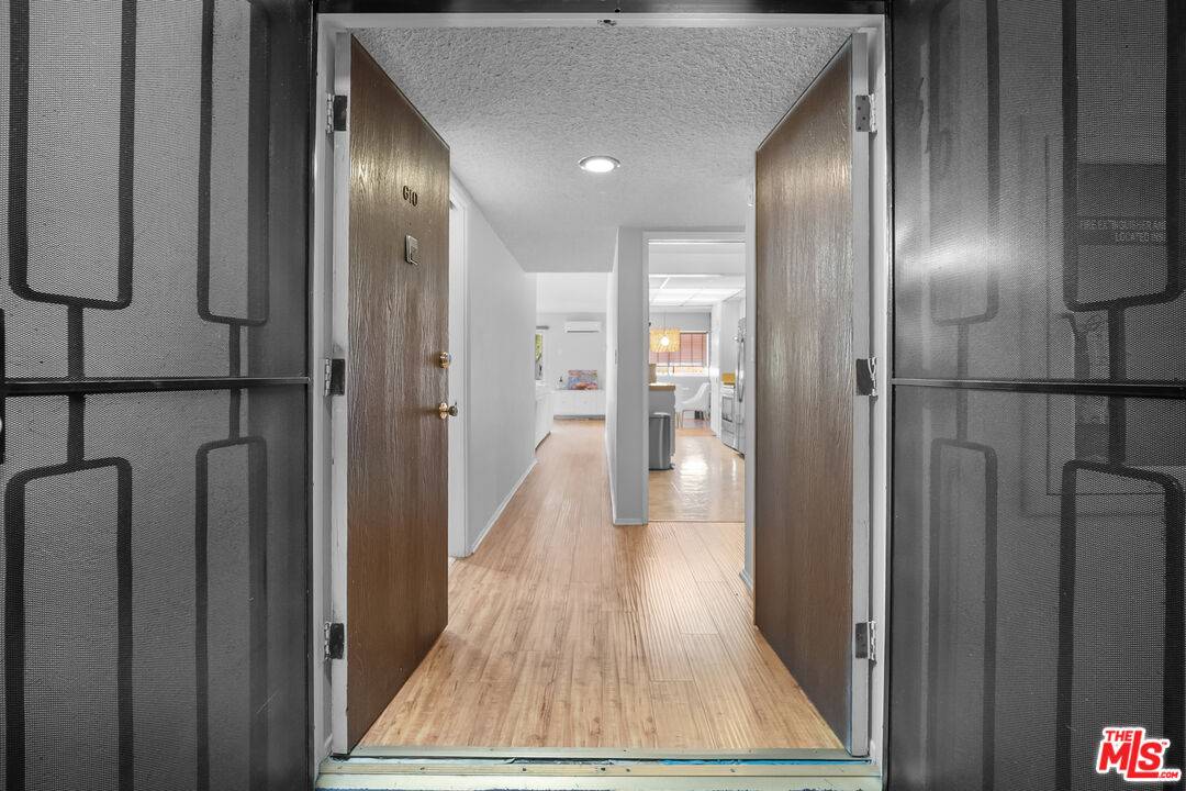 Culver City, CA 90230,5950 Buckingham Pkwy #610
