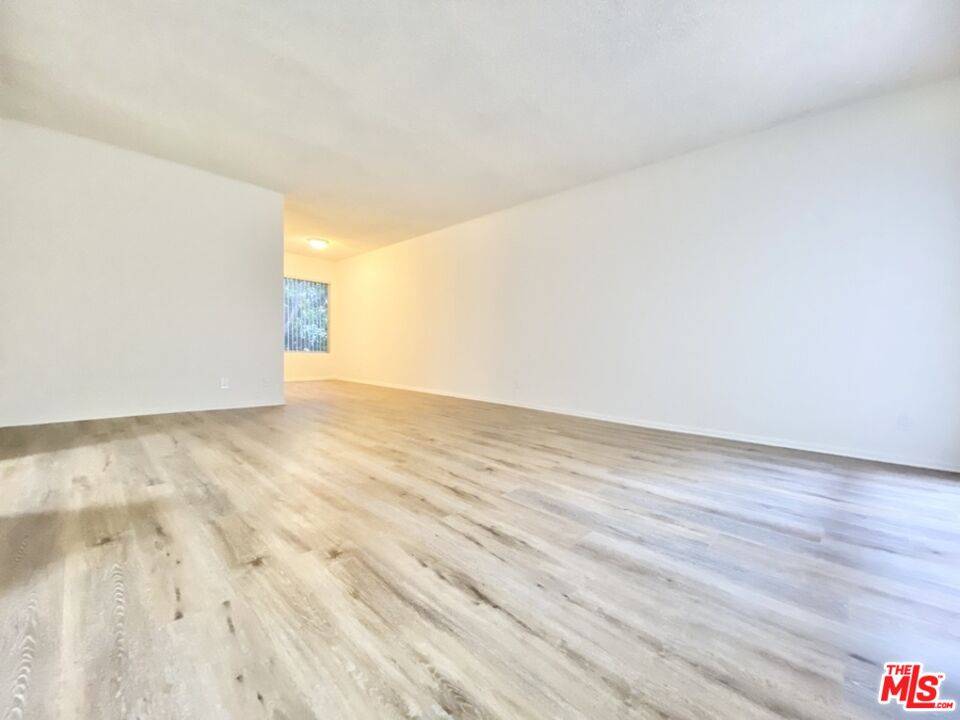 West Hollywood, CA 90069,1140 N Clark St #308