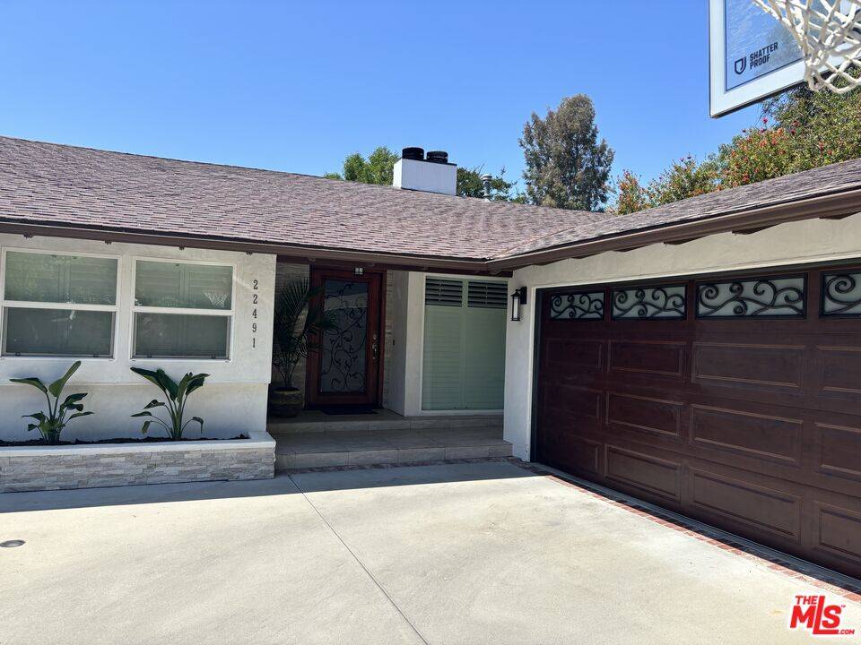 Woodland Hills, CA 91364,22491 Domingo Rd