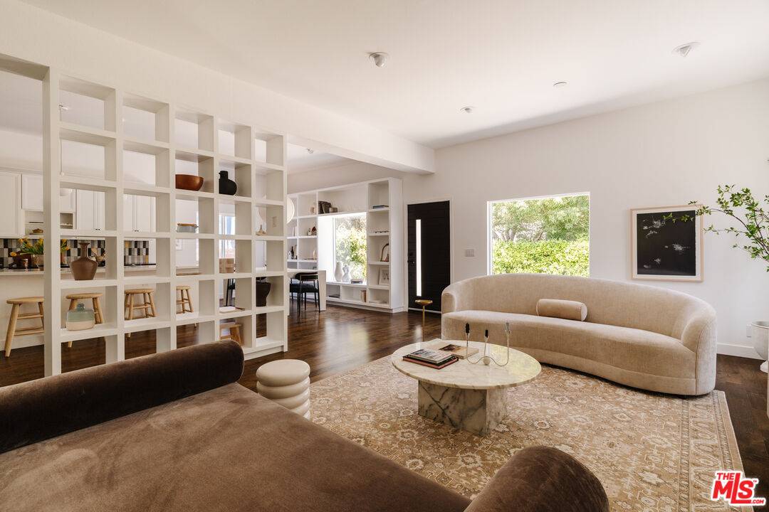 Los Angeles, CA 90016,2939 Chesapeake Ave