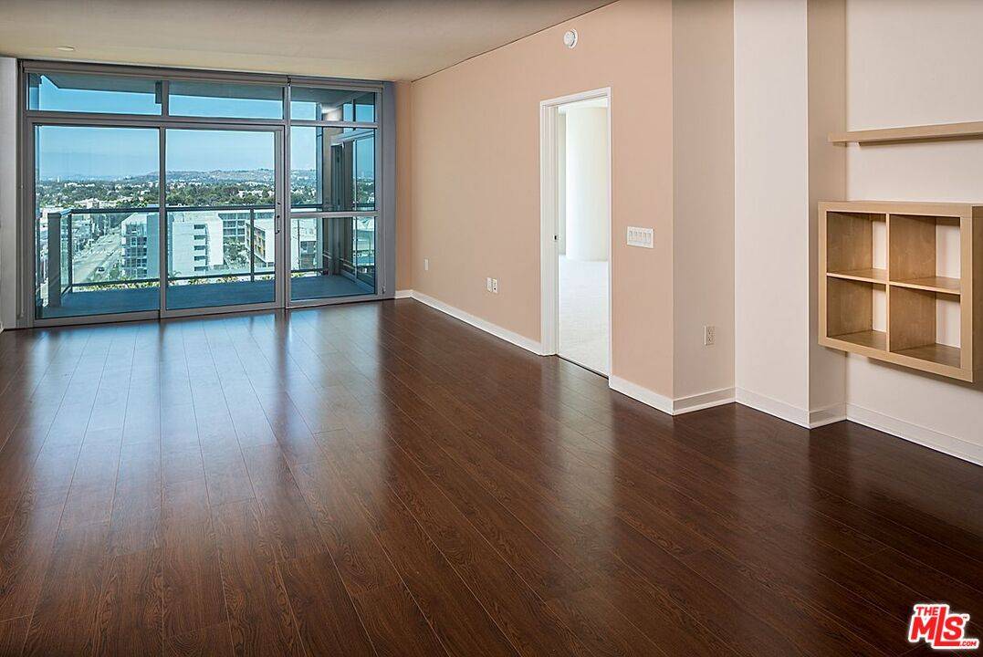 Marina Del Rey, CA 90292,13650 Marina Pointe Dr #908