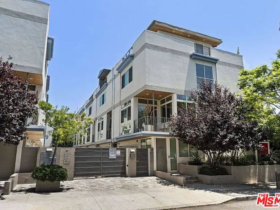 Los Angeles, CA 90038,6728 W Hepburn Way