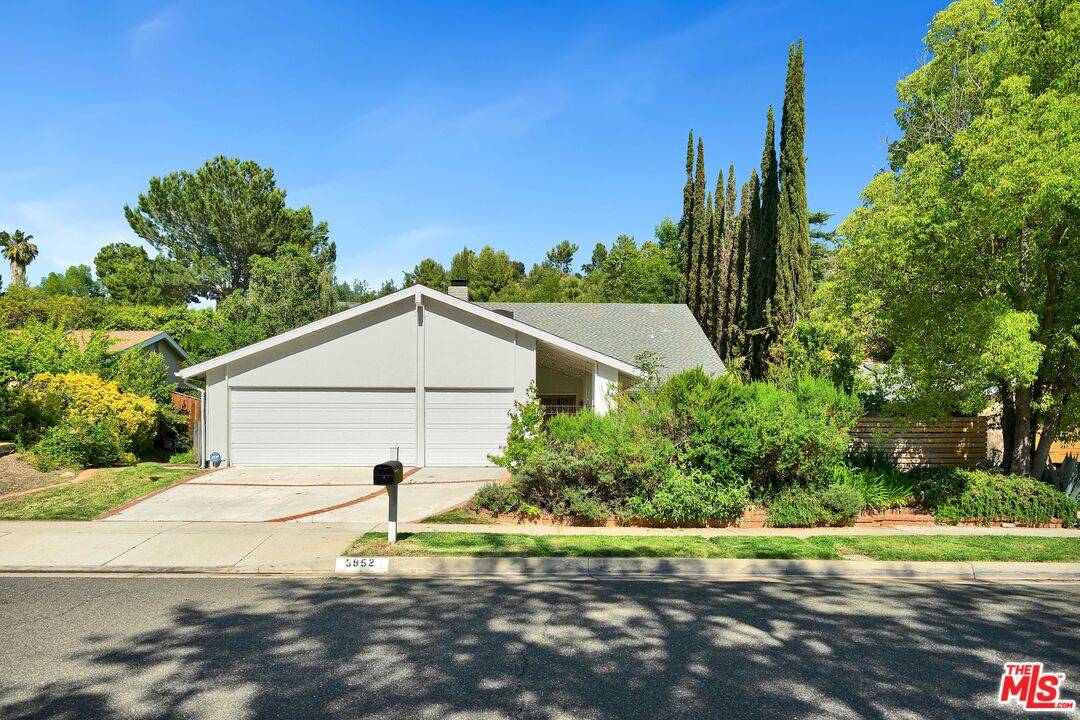 Agoura Hills, CA 91301,3952 Patrick Henry Pl