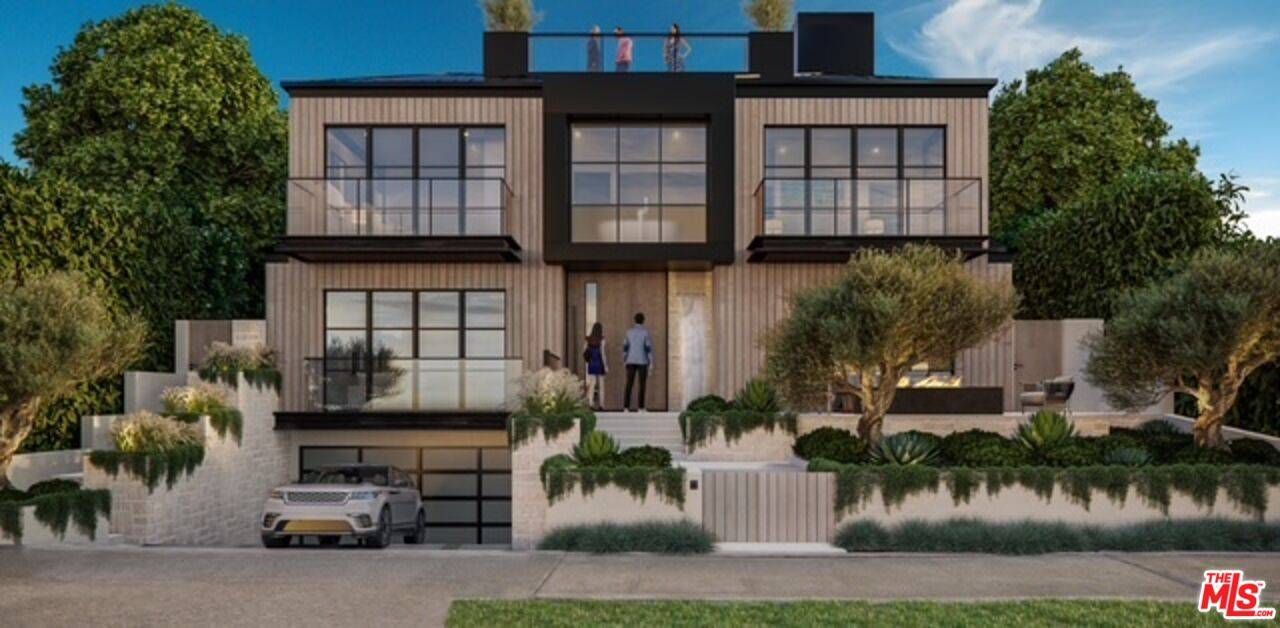 Pacific Palisades, CA 90272,15907 Asilomar Blvd