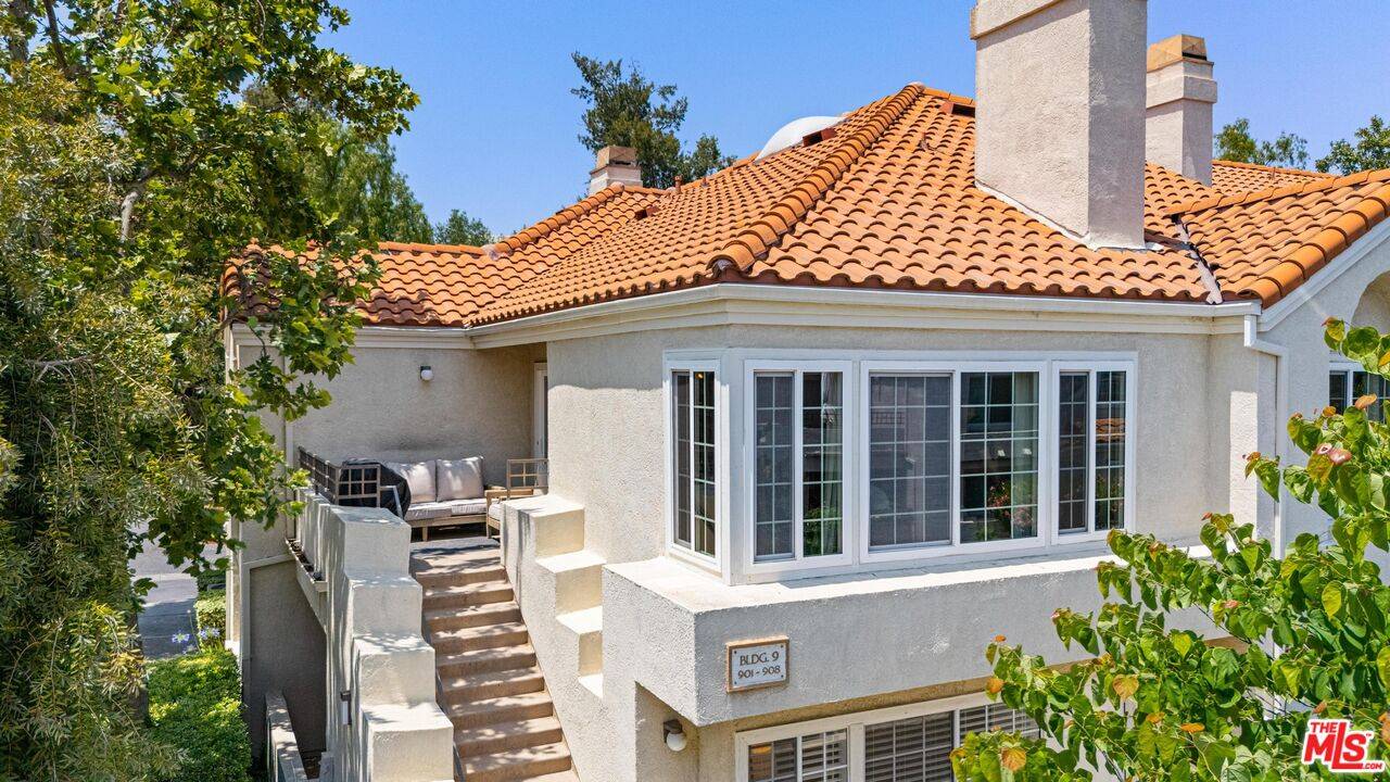 Agoura Hills, CA 91301,4240 Lost Hills Rd #905