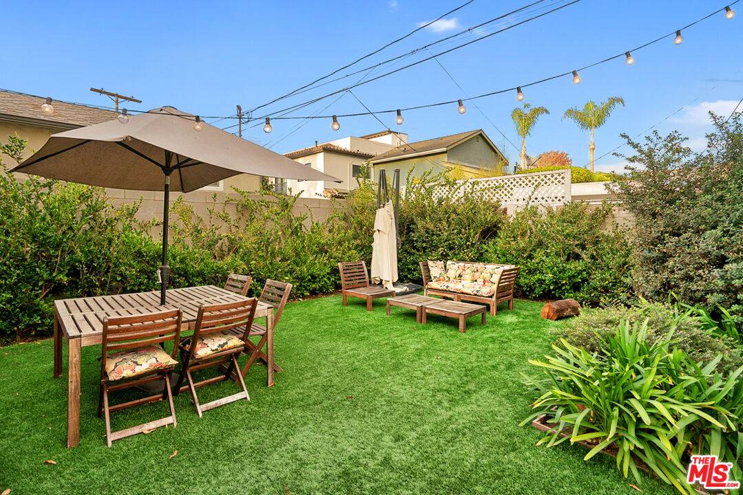Venice, CA 90292,3100 YALE AVE