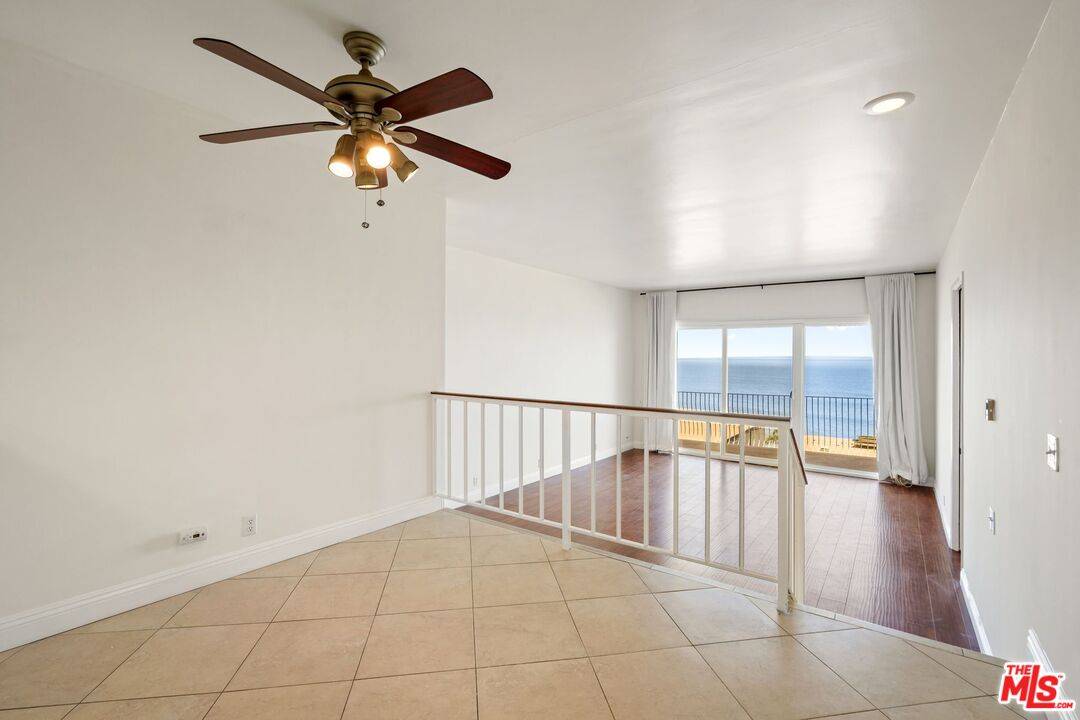 Malibu, CA 90265,18103 Coastline Dr #8