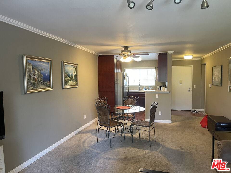 Woodland Hills, CA 91367,21550 Burbank Blvd #204