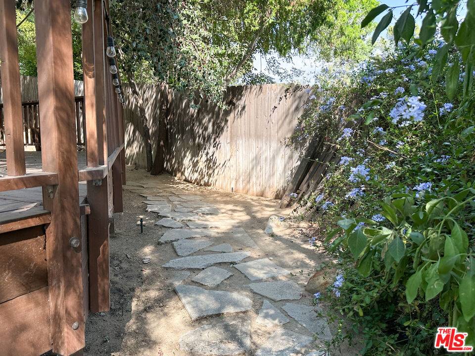 Sunland, CA 91040,10608 Johanna Ave