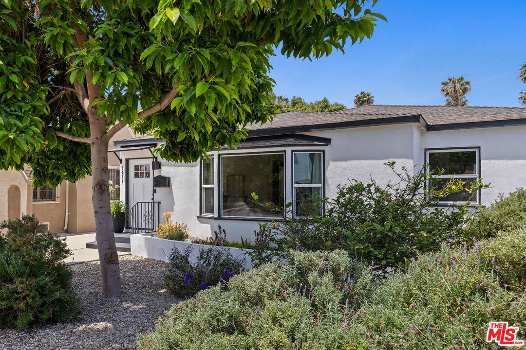 Los Angeles, CA 90016,3031 Virginia Rd