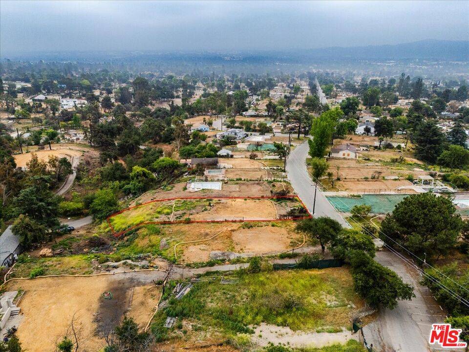 Altadena, CA 91001,3678 Fair Oaks Ave