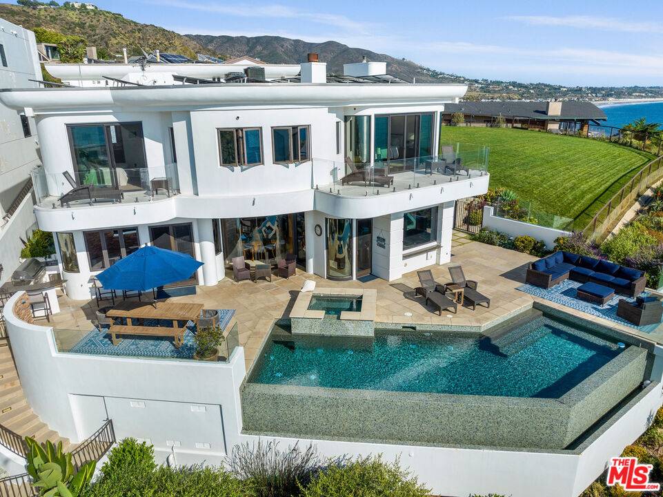 Malibu, CA 90265,31554 Victoria Point Rd
