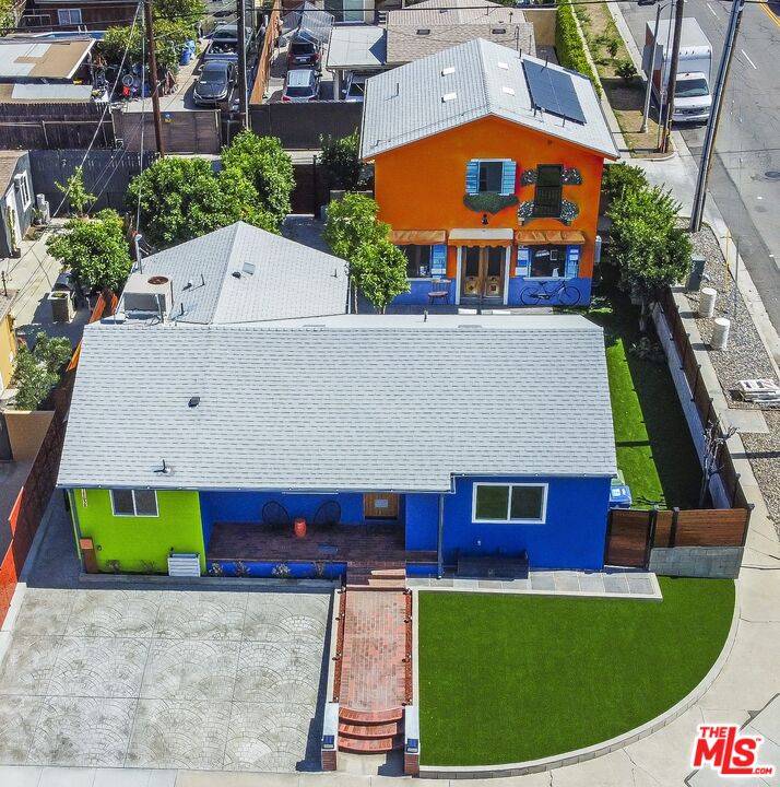 Encino, CA 91316,17660 Martha St